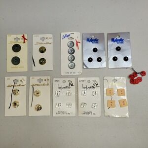 Vintage Unique Button Lot ~  Streamline La Mode La Vogue ~Wood Resin Geometric